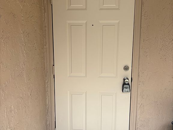 4th image of 1007 E Holland Ave APT A