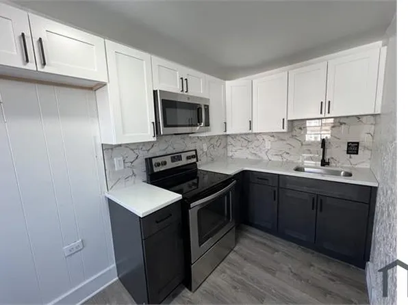 112 W 21st St, Chester, PA 19013