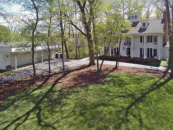 2nd image of 12367 S Oakwood Dr