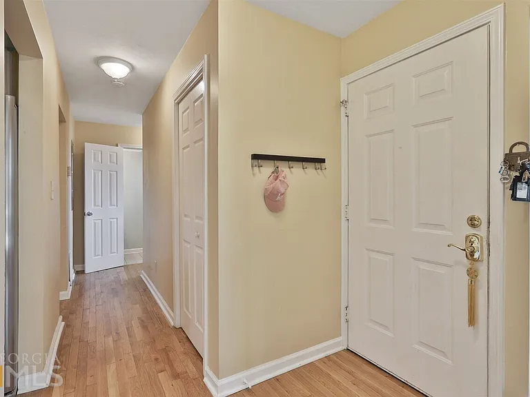 13 Northlake Dr #13 — Photo 8