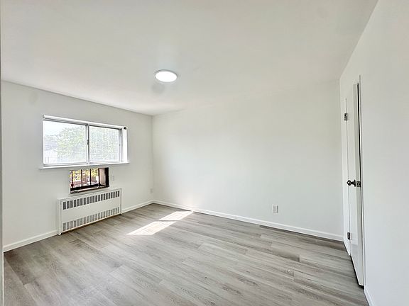 3rd image of 8742 16th Ave #3F