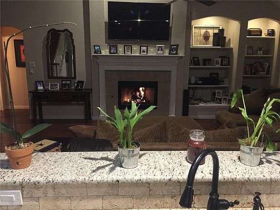 5th image of 6735 Canyon Crest Dr