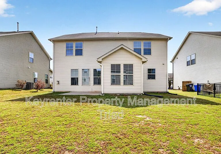 504 Eagles Way — Photo 45