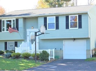 103 Crownview Ter, Hamburg, NY 14075