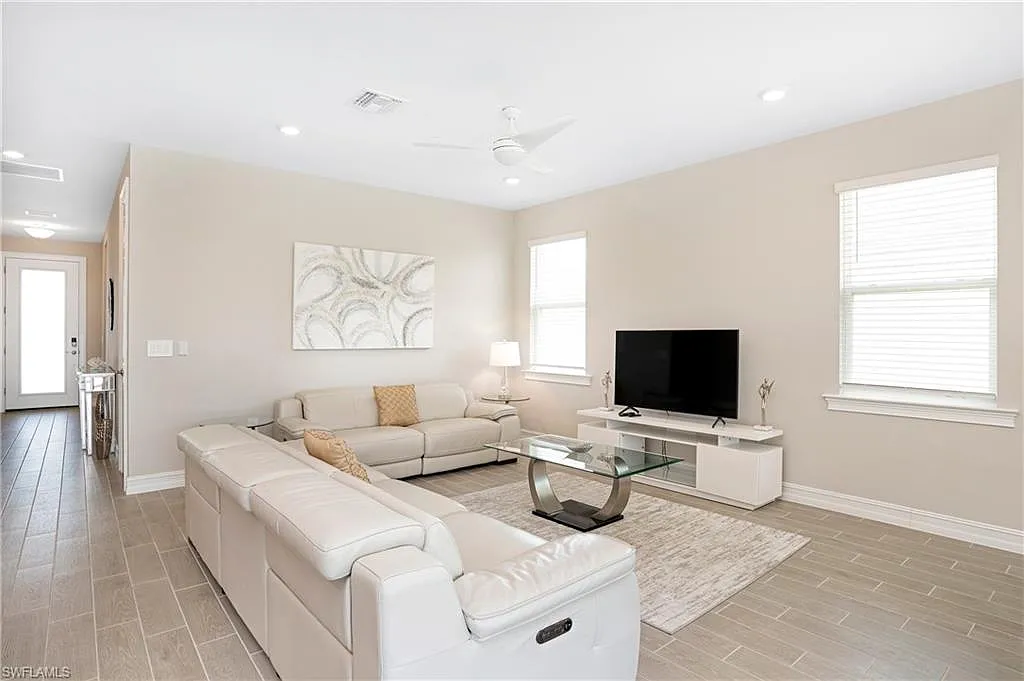 Building Photo - 14541 Stern Way