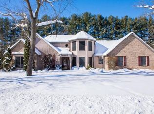 50797 Safari Dr, Granger, IN 46530