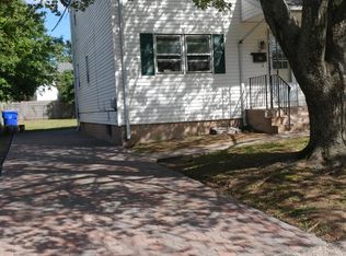 38 Graham Rd, East Hartford, CT 06118