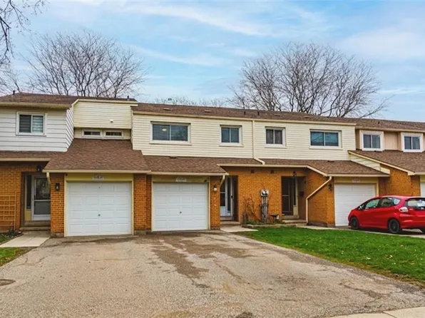 1576 Newlands Cres #60, Burlington, ON L7M 1V6