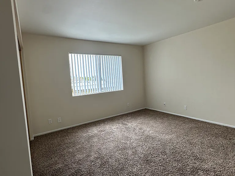 3125 S Canfield Ave #107 — Photo 10