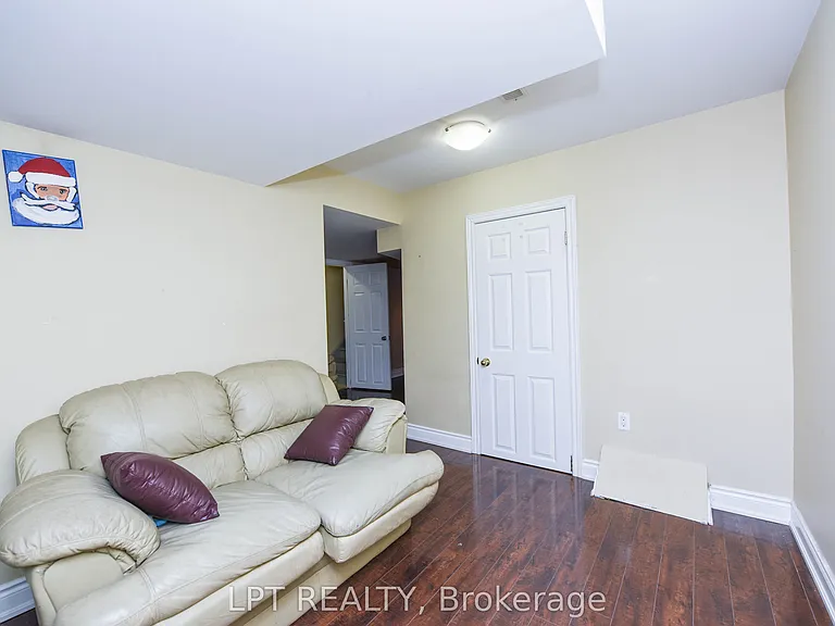 93 Templehill Rd #B — Photo 3