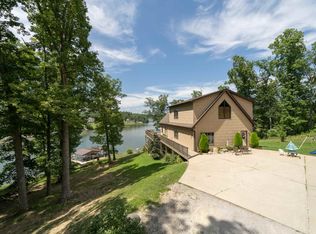 411 Fairview Rd, Williamstown, KY 41097