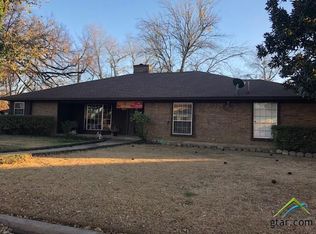 410 E 4th St, Mount Pleasant, TX 75455