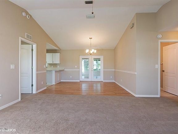 5th image of 4748 NW 32nd St