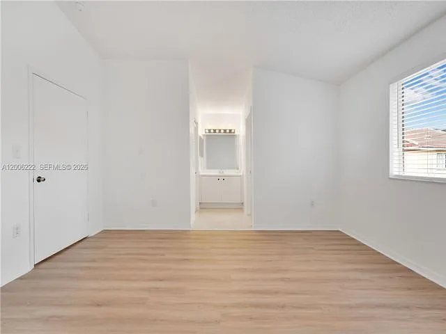 3 bed, 2.5 bath, 1462 sqft, $2,750 — Photo 4