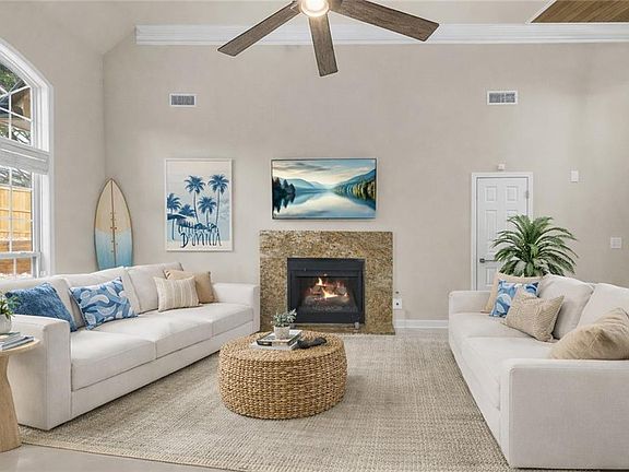 3rd image of 1564 Ember Oaks Cir