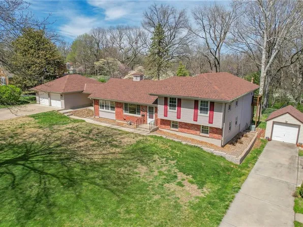 724 E Manor Rd, Independence, MO 64055
