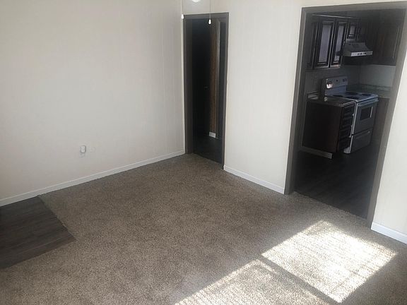 3rd image of 1702 Mineral Wells Hwy APT 101