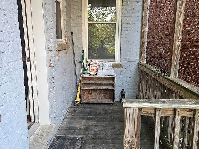 1016 6th St NE — Photo 16