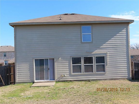 5th image of 916 Sunrise Ln