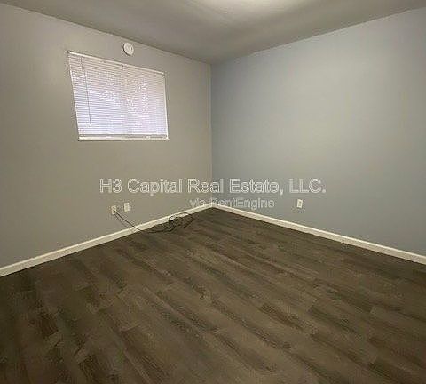 5th image of 208 W Thomas St