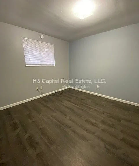 208 W Thomas St — Photo 5