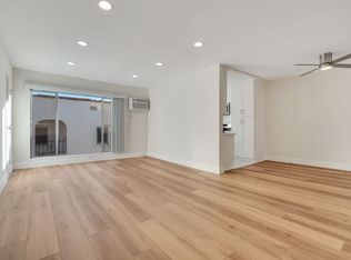 220 S Gale Dr #8, Beverly Hills, CA 90211