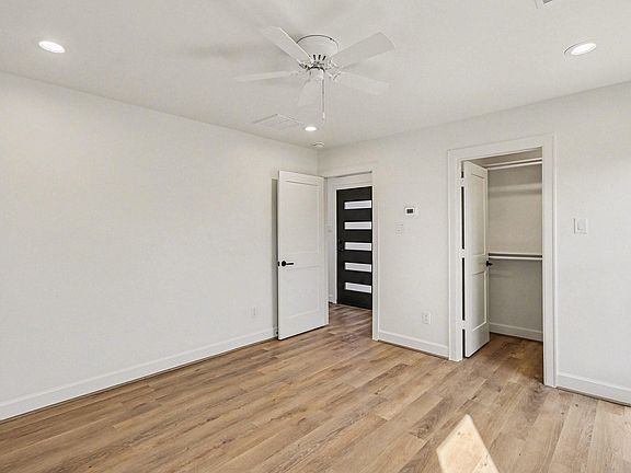 3rd image of 1216 Wycliffe Dr