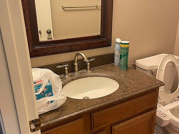 Fully renovated bathrooms