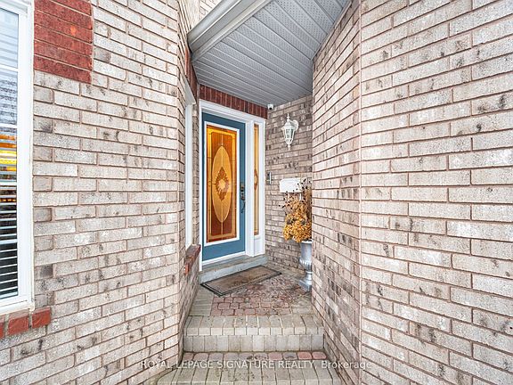 4th image of 52 Durham St