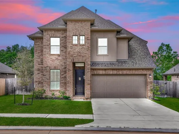 215 Little Dog Dr, Montgomery, TX 77356