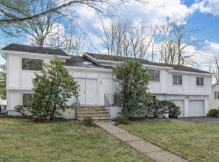 36 Yellow Brick Rd, Wayne Twp., NJ 07470