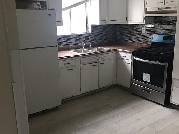 5th image of 924 Dammert Ave