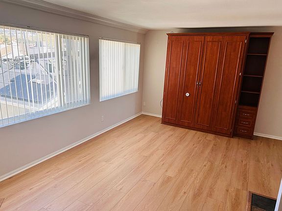 5th image of 860 Turquoise St Unit 323