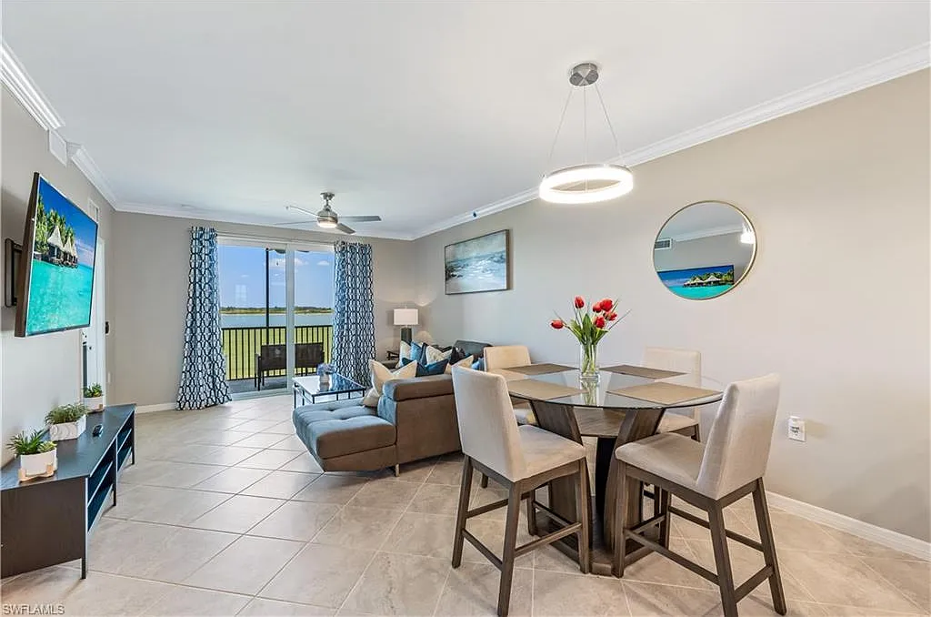 2 bed, 2.0 bath, 1120 sqft, $6,000 — Photo 4