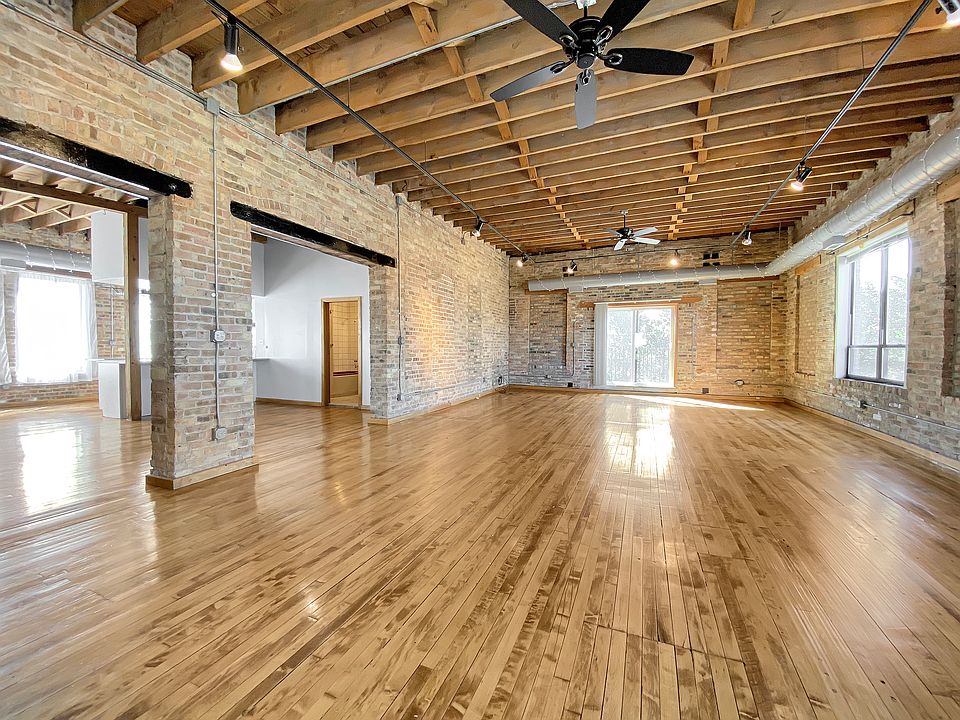 1st image of 610 N Bishop St