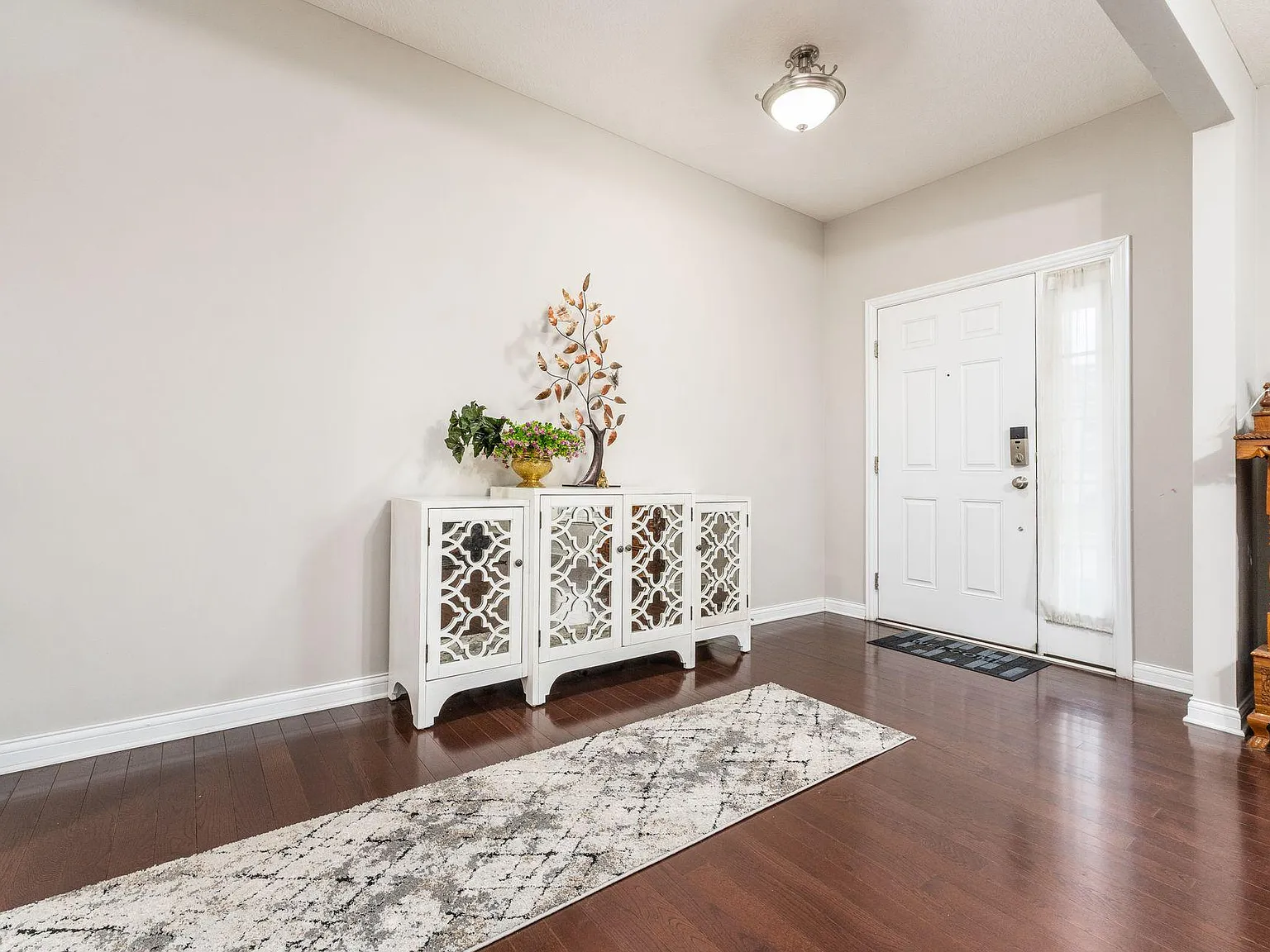 5534 Mercier St — Photo 4