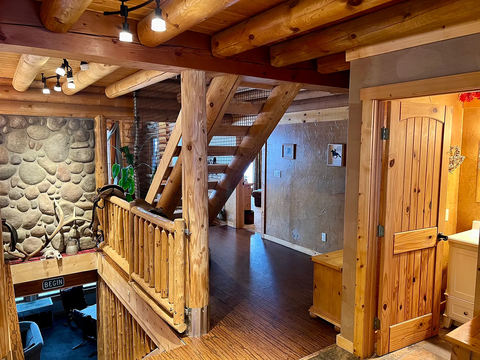 5 bed, 3.5 bath, 2800 sqft, $3,200 — Photo 3