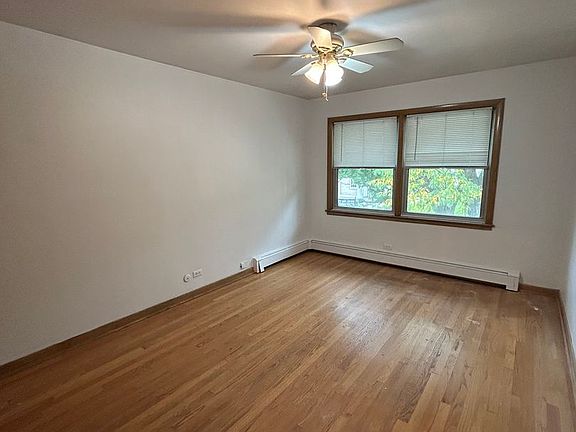 5th image of 4112 N Kedvale Ave APT 2E
