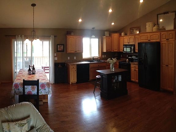 3rd image of 346 4th Ave SE