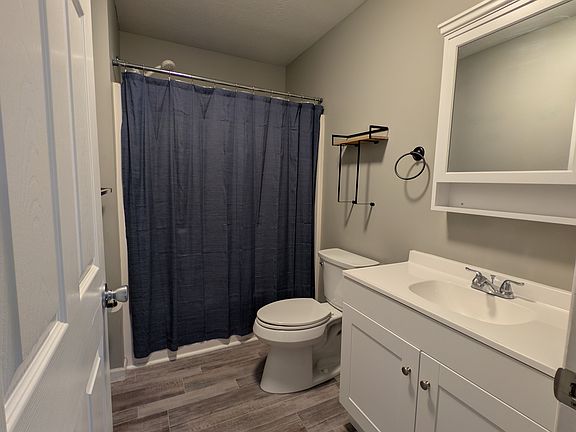 Upstairs bathroom
