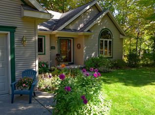 138 Pineview Dr, Marquette, MI 49855