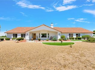 9222 Rattlesnake Rd, Phelan, CA 92371