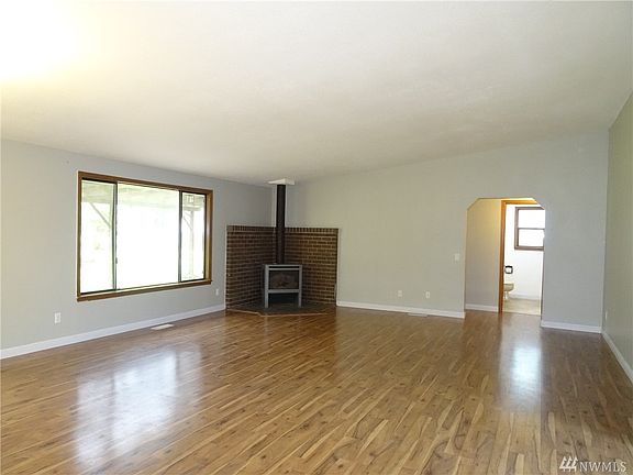 5th image of 6210 Waldon Dr SE