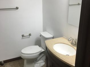 2807 SW Prairie Rd APT 13, Topeka, KS 66614