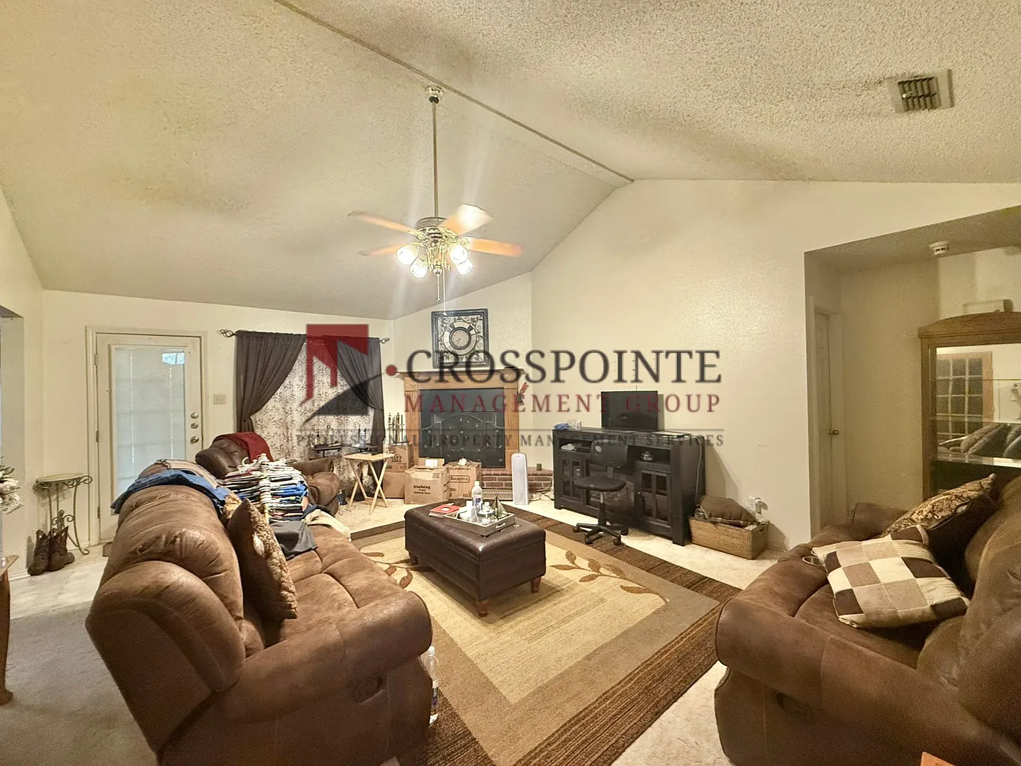 Charming 3-Bedroom Home in Lindale! — Photo 4