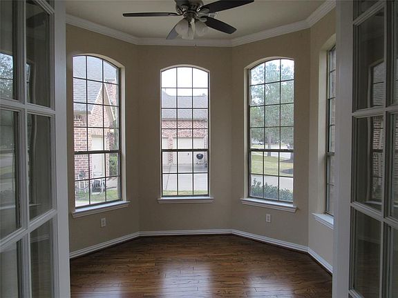 3rd image of 12135 Pinelands Park Ln