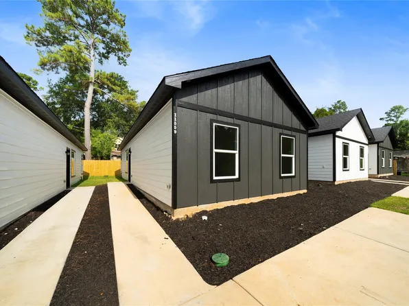 11559 Persimmon Street, Willis, TX 77318