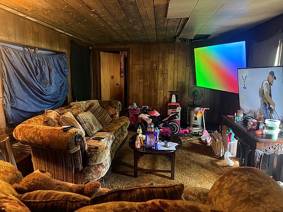 5th image of 2366 Sandhill Rd