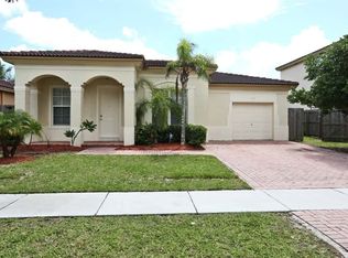 2111 NE 39th Ter, Homestead, FL 33033