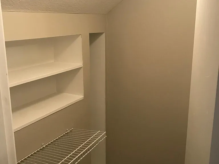 1315 W 104th St #3 — Photo 11